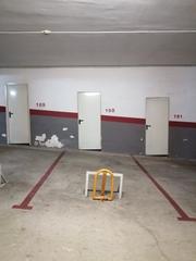 Aparcament cotxe a Fenals. Parkings con trastero en venta en la zona de fenals