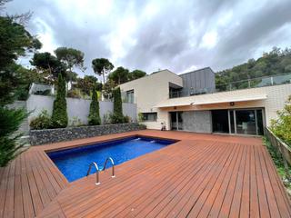 Xalet  Carrer almadrava. Fantástica casa en prestigiosa urbanización de blanes - cala san