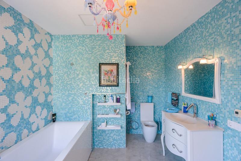 Foto 87143907-80f1-4d60-8e84-bd23f912efe9. Chalet avec chauffage piscine dans Montgoda Lloret de Mar