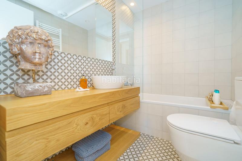 Foto e3bb351e-7163-40c1-a9d6-d1d12e030366. Flat with heating pool in Centre Lloret de Mar