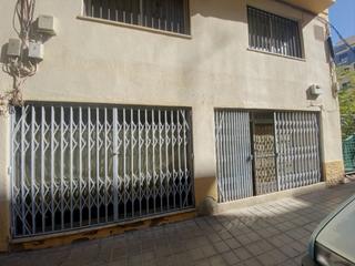 Local commercial à Vazquez mella 37. Local com. en venta en sur  ensanche  parque oeste, 6 despachos.