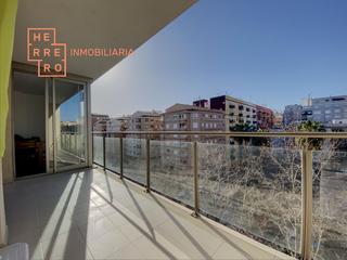 Appartement à Parque Sensal. Piso en venta en pau sensal, 2 dormitorios.