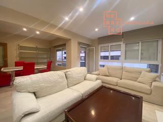 Location Appartement à Zona Avenida del Mar. Piso en alquiler en plaza fadrell, 4 dormitorios.