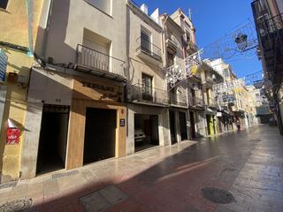 Lloguer Oficina a Casco Histórico. Oficina en alquiler en centro, 2 dormitorios.