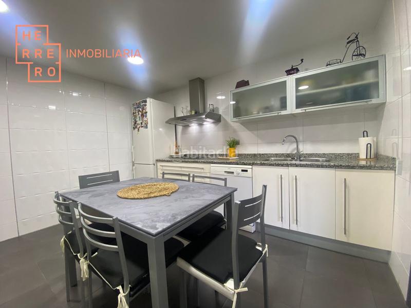 Foto 0baa9c0d-02d3-41ce-b856-339a7e5e0012. Chalet avec chauffage parking piscine dans Parque Sensal Castellón de la Plana