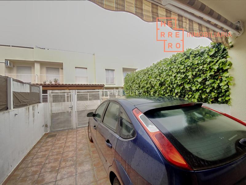 Foto 503239fd-8aa8-46ac-98e4-d88099e91137. Chalet with parking pool in Playa-Ben Afeli Almazora / Almassora