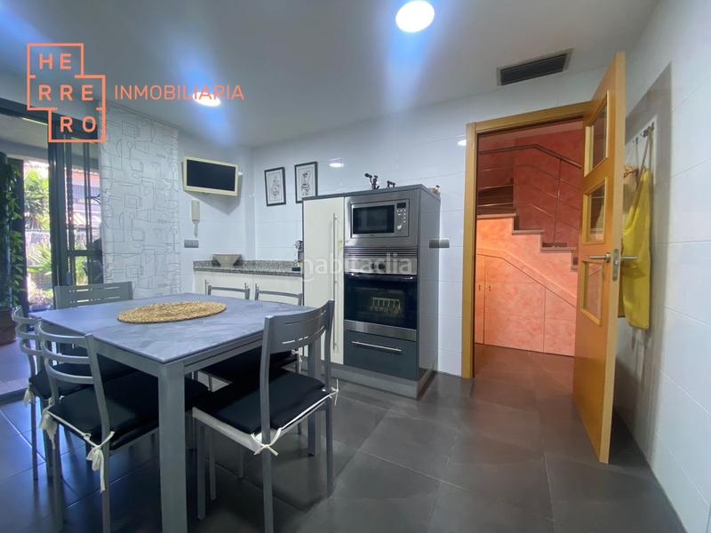 Foto b95cc232-80a6-40ce-baad-91792d35d0fa. Chalet mit heizung parking pool in Parque Sensal Castellón de la Plana