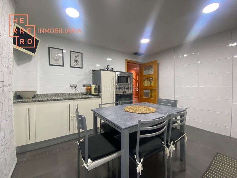 Foto e647efe9-ed44-4bcc-b5ed-e811fd396466. Chalet mit heizung parking pool in Parque Sensal Castellón de la Plana