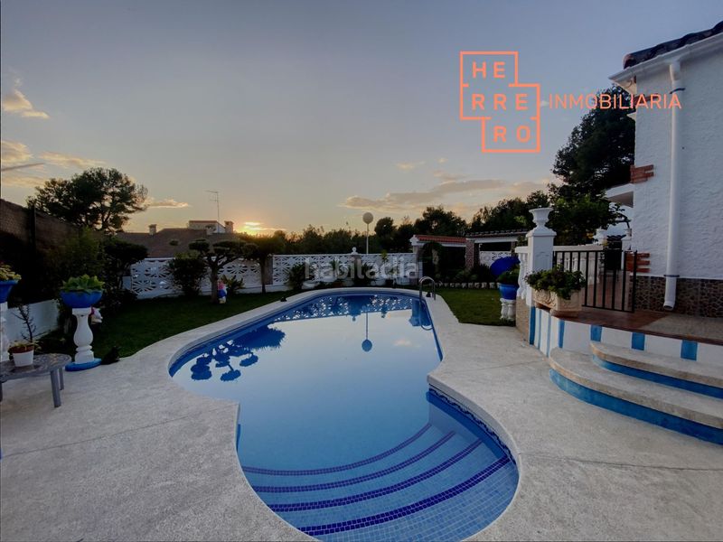 Foto 85e52013-c9a5-47e6-84a4-f4cfae4d221b. Xalet amb aparcament piscina a Borriol
