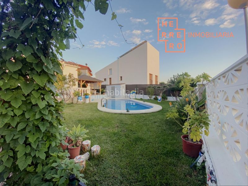 Foto d89f3563-8321-42b9-9e07-1f7055fcb039. Xalet amb aparcament piscina a Borriol