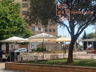 Local Comercial  Cometa halley. Local com. en venta en este  parque geólogo josé royo gómez.