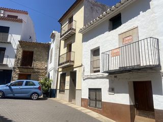 Casa a Useres (les). Casa en venta en useras  les useres, 5 dormitorios.