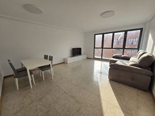 Affitto Appartamento  Honori garcía garcía. Piso en alquiler en u.j.i, 3 dormitorios.