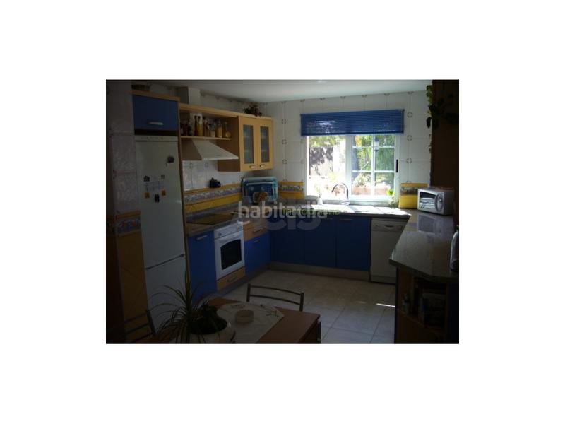 Foto f10dd428-1a7f-4d73-945b-6dd3a54fffbe. Xalet amb aparcament piscina a Alberic