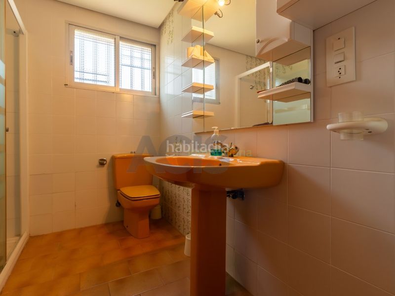 Foto d5e2e5f2-6249-448e-a7c6-980b651313f5. Xalet amb aparcament piscina a Alginet
