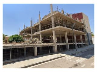 Maison  N/a. Obra parada en venta en montroy