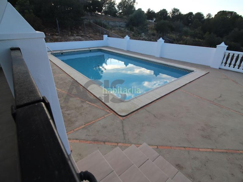 Foto 1325062a-9b9f-4c65-a4b2-39775b94d9bd. Chalet  en urbanización san cristobal en Alberic