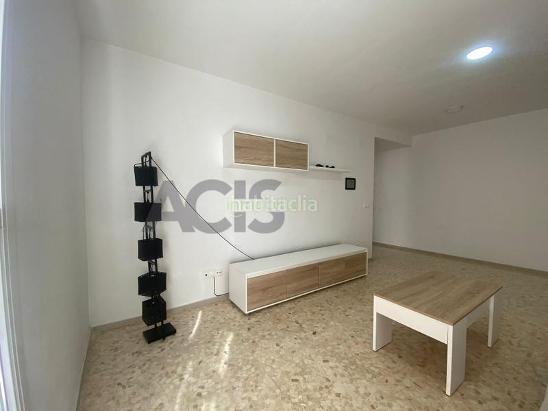 Foto 1bcdc9de-bea2-4847-ab04-dbba7c1b8c0f. Alquiler piso  en alquiler . en Alberic