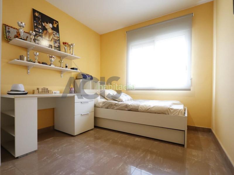 Foto 3e8b59ff-16f9-4cbc-bc80-529db8c70cbb. Casa adossada amb aparcament a Sants Patrons Alzira