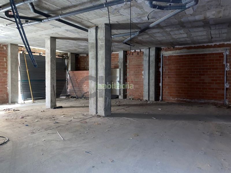 Foto 12269c06-a154-4230-addc-476e63d85993. Lloguer local comercial a Carlet