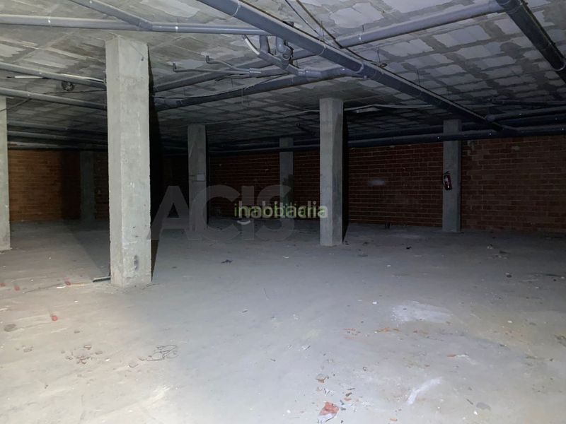 Foto a7ca7973-ee26-4b12-a3eb-8f08ad93e218. Lloguer local comercial a Carlet