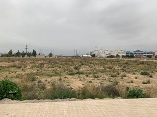Rent Industrial building  Del fuster. Nave en alqiuiler beneixida