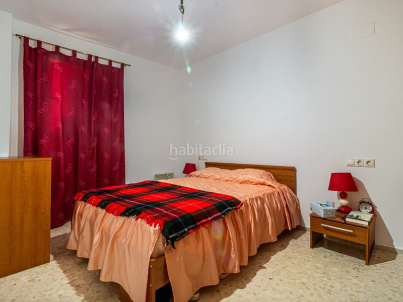 Foto e20478c1-0adb-40e1-bbf8-19a2da8bec42. Planta baixa amb aparcament a Alberic