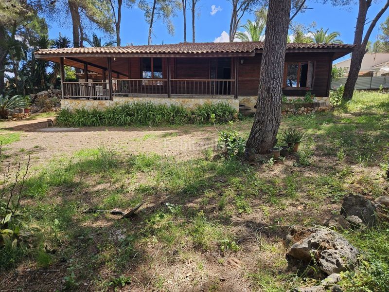 Foto f58a6c02-491e-4e3c-a0dc-992636ffe288. Chalet  en venta en montejúcar. en Alberic