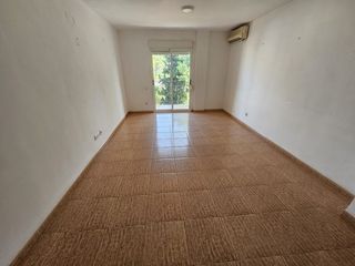Pis  Avenida metge chuan cervera. Piso en venta en massalavés