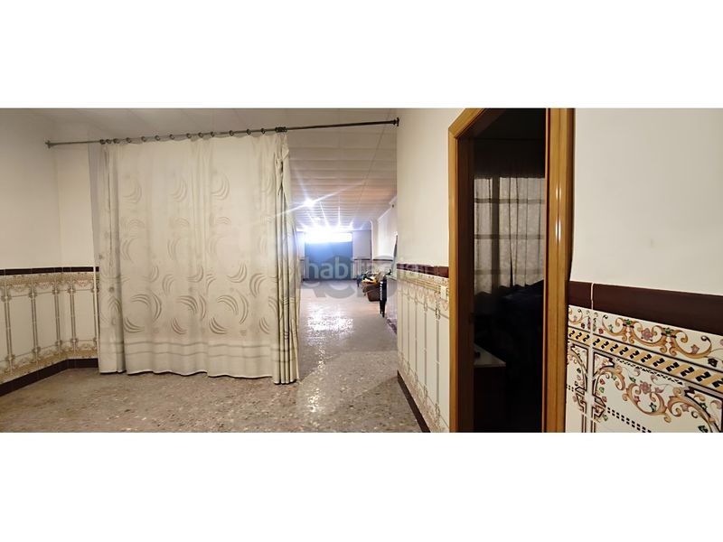 Foto 9179d3e5-e6c4-42a3-a1da-91b8715b130f. Casa amb aparcament a Guadassuar