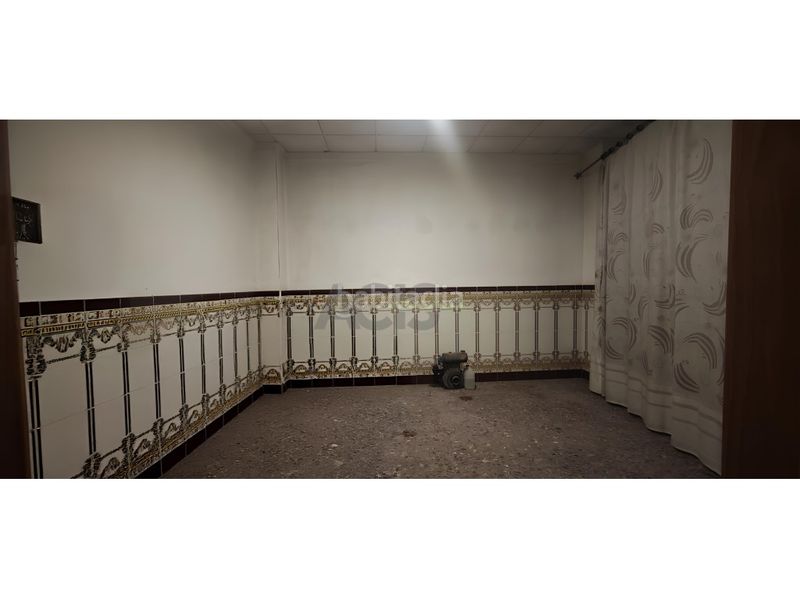Foto b60a3caa-5009-4c30-a967-d2d7e6aecfbe. Casa amb aparcament a Guadassuar