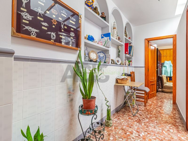 Foto c1cc44ea-10ac-43a8-a33b-e3d1d0e8a71e. Casa amb aparcament a Alcúdia (l´)