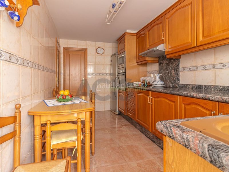 Foto 57392245-c4b1-4f64-9511-f3c2d5ab70c1. Casa amb aparcament a Benimodo