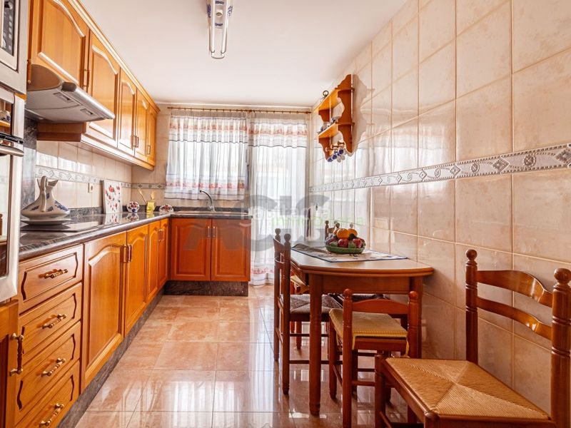 Foto e1a253b9-96f7-4449-9424-cfd8ac8c41ca. Casa amb aparcament a Benimodo