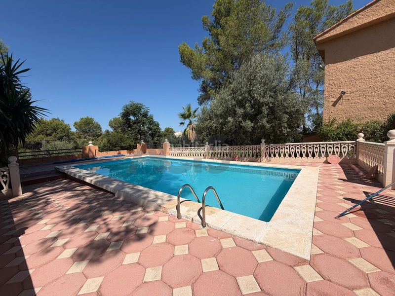 Foto 30a6e36f-e5c4-4ddc-921a-0ca8a0ceee3d. Xalet amb aparcament piscina a Alberic