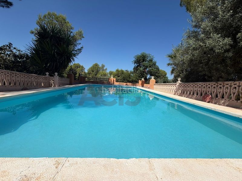 Foto 6d27dda0-a878-4210-b7a1-f5760ba5aaab. Xalet amb aparcament piscina a Alberic