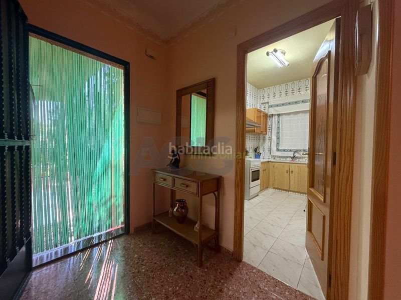 Foto a7e2769e-e09b-4da0-8da9-b62b7f457d9b. Xalet amb aparcament piscina a Alberic