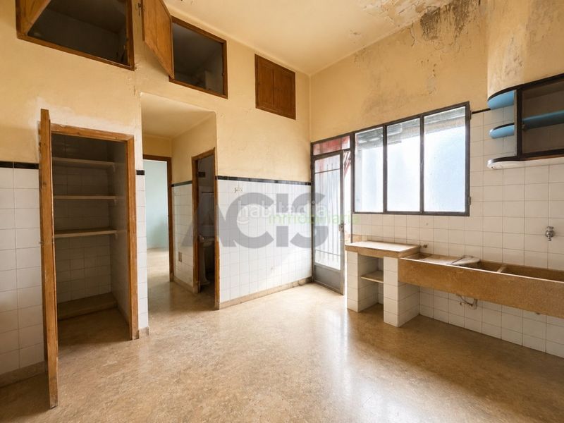 Foto 74cdd5d1-fb15-4dc7-9de4-d996fe313024. Casa amb aparcament a Alcúdia (l´)