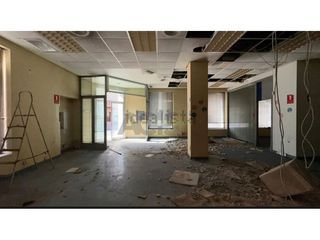 Casa a Carlet. Casa para reformar con gran potencial y muchas posibilidades