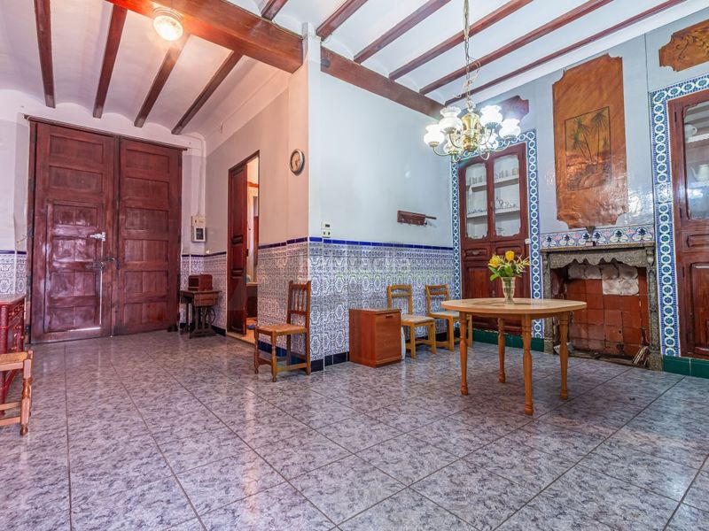 Foto 608b0f55-56cb-43d8-ac16-7fbc49f80e7d. Casa  en venta en Carlet