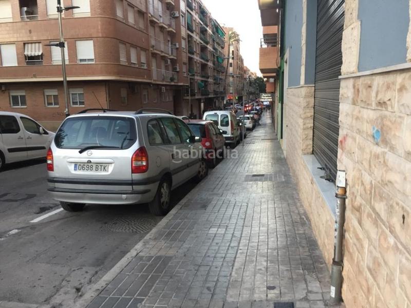 Foto 4a18352c-1d81-4caf-9917-e60a4eb62c5d. Local comercial local amplio para entrar en Zona Avenida al Vedat Torrent