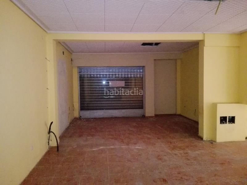 Foto ed9a451c-c2da-45e4-bf08-2660194e5610. Locale commerciale in Torrefiel Valencia