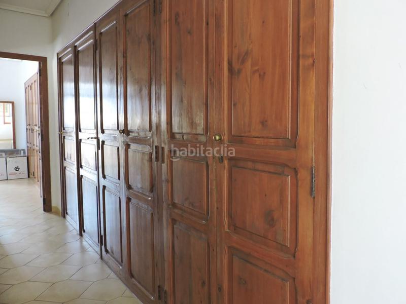 Foto e7440ea2-3d82-4f61-af63-256b0a3945b9. Chalet con parcheggio in Casas Verdes - Ermita Godella