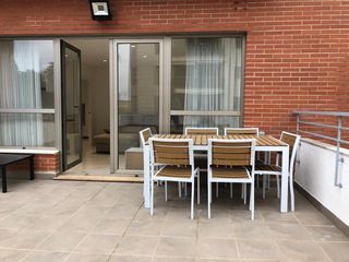 Alquiler Piso  Calle vicente tormo alfonso. Estupendo alquiler en zona congresos con terraza