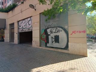 Lloguer Local Comercial a Sant Llorenç - Zona Alfahuir. Local comercial esquinero en muy buena zona de paso