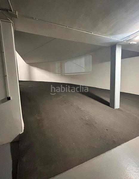 Foto ac984e55-b3fa-4dfa-9d70-b3139c0106ba. Aparcament cotxe a Massamagrell
