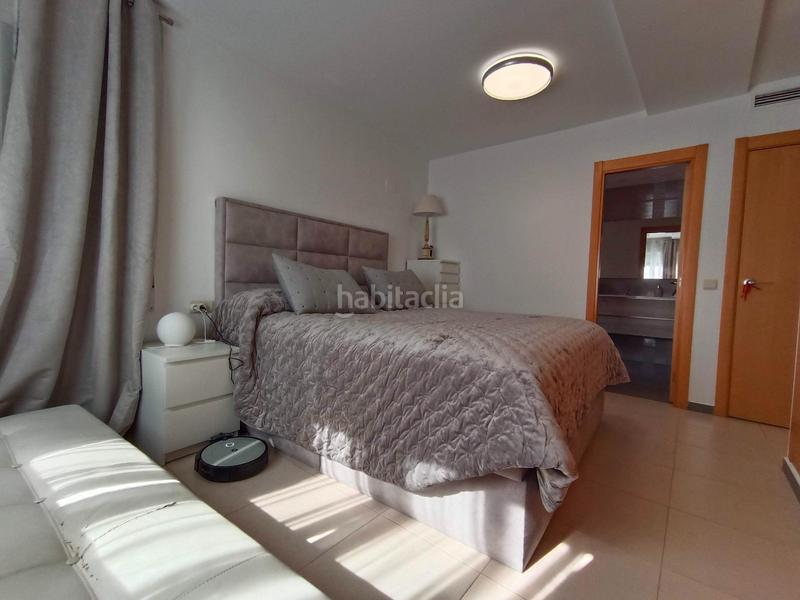 Foto f5526f3f-fa0f-4a25-9584-35023996fe31. Casa un sueño en la ciudad en Els Orriols Valencia