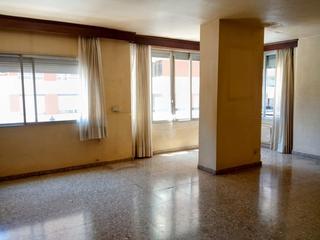Pis a Jaume Roig. Venta de piso en calle batxiller cerca de viveros