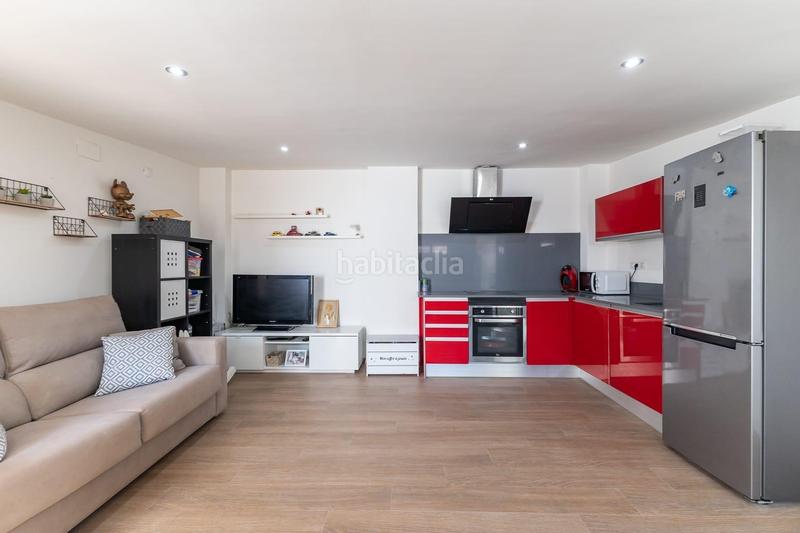 Foto a86ef6a5-309a-4d91-8a0b-05414e1885d8. Casa  con terraza y excelente ubicación en Aldaia