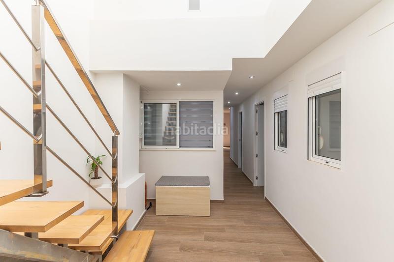 Foto d2419818-2490-4c80-8943-6c2cfac6a94e. Casa  con terraza y excelente ubicación en Aldaia